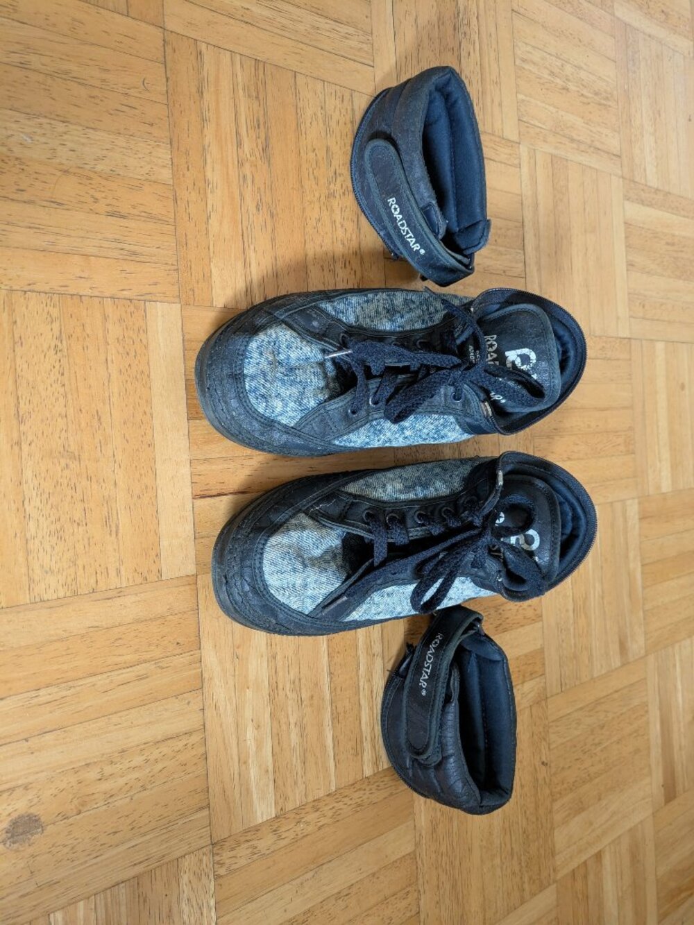 Removable Top Woman Size 9 Sneaker